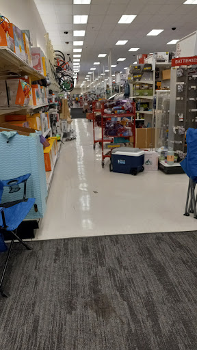 Department Store «Target», reviews and photos, 160 N Research Pl, Central Islip, NY 11722, USA