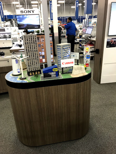 Electronics Store «Best Buy», reviews and photos, 4807 Concord Pike, Wilmington, DE 19803, USA
