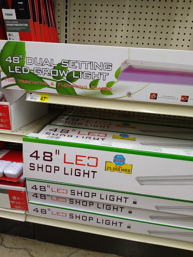 Hardware Store «Do it Best G W Hardware», reviews and photos, 1525 N Pacific Hwy, Woodburn, OR 97071, USA