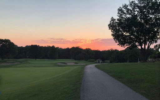 Country Club «Lake Forest Golf & Country Clb», reviews and photos, 300 Yard Dr, Lake St Louis, MO 63367, USA