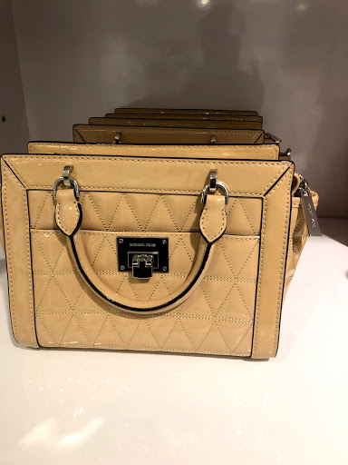 Fashion Accessories Store «Michael Kors», reviews and photos, 20-A Killingworth Turnpike #430, Clinton, CT 06413, USA