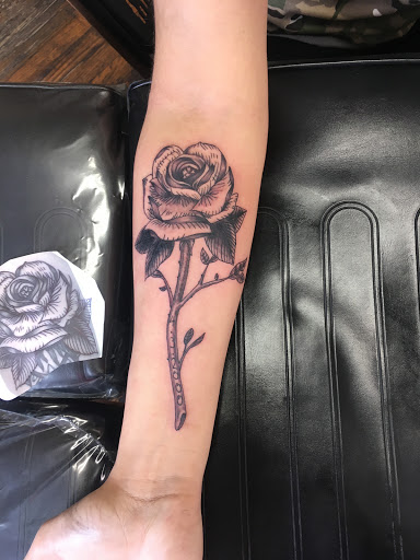 Tattoo Shop «Righteous Tattoo», reviews and photos, 2371 Manchester Rd, Akron, OH 44314, USA