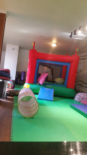 Gourmet Grocery Store «Social Goods: Toys, Taps, Cafe», reviews and photos, 500 E 1st St, Newberg, OR 97132, USA