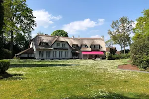 La Villa Monceau image