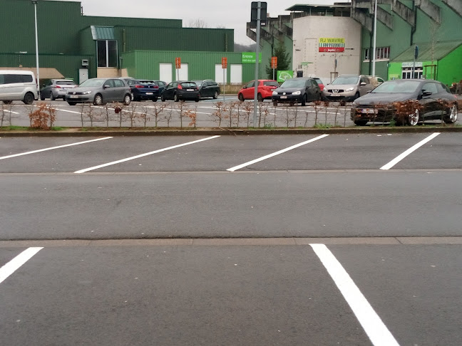 Beoordelingen van Parking centre sportif in Waver - Parkeergarage