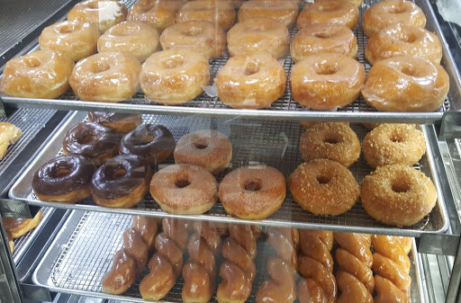 Donut Shop «Tasty Donuts and Cafe», reviews and photos, 8205 Santa Monica Blvd, West Hollywood, CA 90046, USA