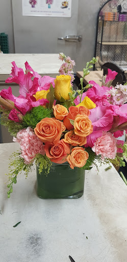 Florist «Canoga Park Florist», reviews and photos, 7144 Owensmouth Ave, Canoga Park, CA 91303, USA