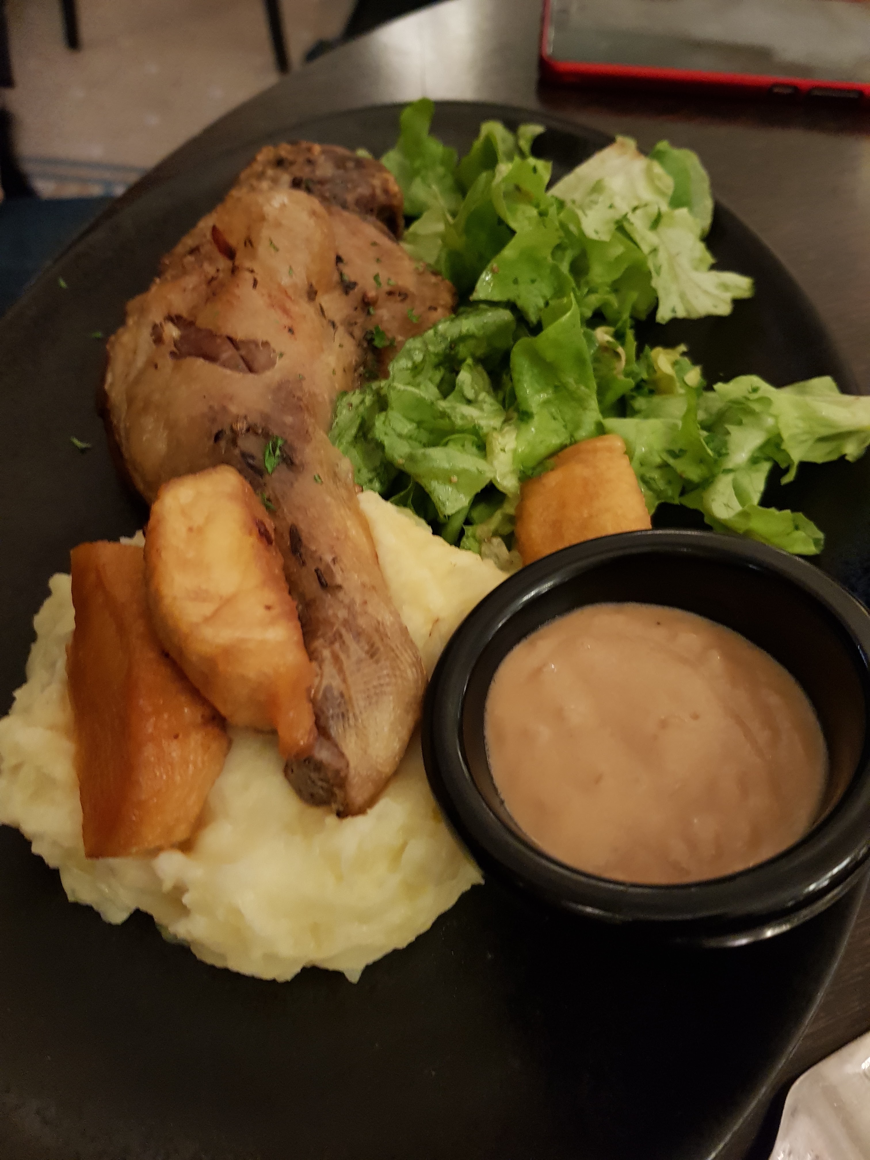 Photo n° 6 de l'avis de Yan.e fait le 03/04/2019 à 20:15