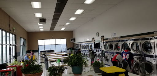 Dry Cleaner «OASIS/ DRY CLEANER & LAUNDROMAT», reviews and photos, 84 N Grant Ave, American Fork, UT 84003, USA