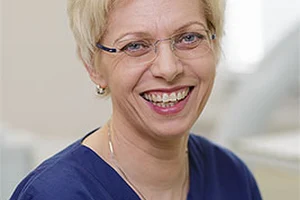 Karola Graber-Henschel, Zahnärztin image