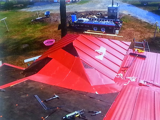 Roofing Contractor «Hardt Roofing», reviews and photos, 6405 Pike St, Mineral Wells, WV 26150, USA