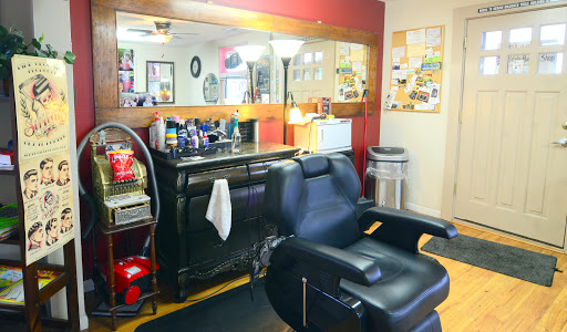 Barber Shop «Troutdale Barber Shop», reviews and photos, 146 Buxton Rd, Troutdale, OR 97060, USA