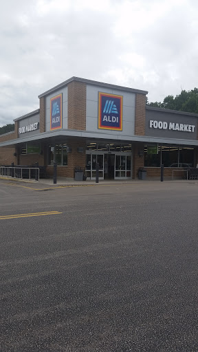 Supermarket «ALDI», reviews and photos, 2106 Forest Hills Rd W, Wilson, NC 27893, USA