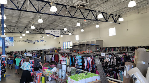 Thrift Store «Goodwill Ocala Superstore Adjacent to Paddock Mall», reviews and photos, 2830 SW 27th Ave, Ocala, FL 34471, USA