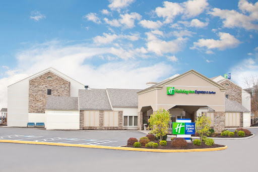 Holiday Inn Express & Suites Pittsburgh Airport, an IHG Hotel