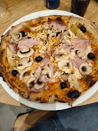 Plats et boissons du Pizzeria FO Pizza Au Feu De Bois à Gif-sur-Yvette - n°16