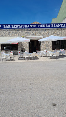 Restaurante Piedra Blanca C. a Pi Piedra Blanca, 45, 41565 Gilena, Sevilla, España