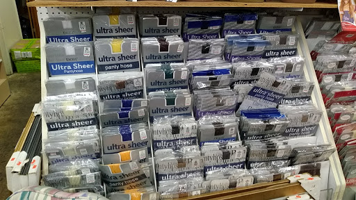 Beauty Supply Store «Tnt Beauty Supply», reviews and photos, 3518 E Main St, Kalamazoo, MI 49048, USA