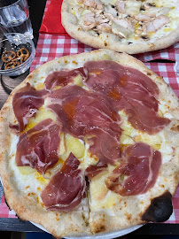 Prosciutto crudo du Restaurant italien Restaurant Pizzeria La Caverne à Pontoise - n°2