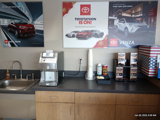 Toyota Dealer «Pohanka Toyota Of Salisbury», reviews and photos, 2010 N Salisbury Blvd, Salisbury, MD 21801, USA
