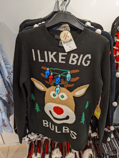 Clothing Store «Forever 21», reviews and photos, 5668 Bay St, Emeryville, CA 94608, USA