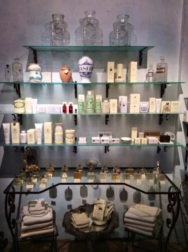 Gift Shop «Essenza Inc», reviews and photos, 615 N 35th St, Seattle, WA 98103, USA