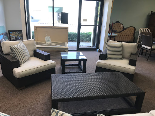 Thrift Store «Tambourine Resale Shop», reviews and photos, 1619 10th Ave, Vero Beach, FL 32960, USA