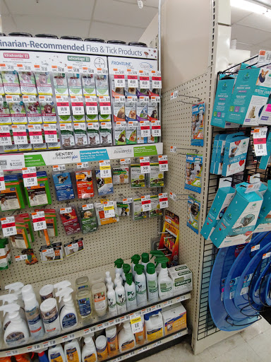 Pet Supply Store «Pet Supplies Plus», reviews and photos, 18610 W Bluemound Rd, Brookfield, WI 53045, USA