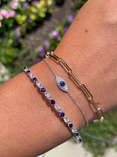 Jewelry Store «Edward Warren Jewelers», reviews and photos, 1610 Cross Creeks Blvd, Pickerington, OH 43147, USA