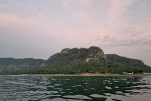 Satrenga Dam image