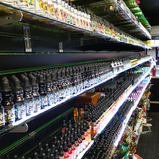 Tobacco Shop «THE GREENMILE VAPE & SMOKE SHOP», reviews and photos, 2014 W Bullard Ave, Fresno, CA 93711, USA