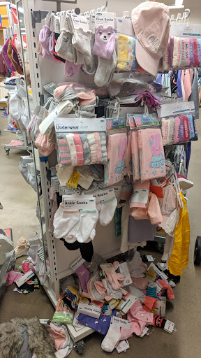 Clothing Store «Old Navy», reviews and photos, 1260 Carl D. Silver Parkway, Fredericksburg, VA 22401, USA