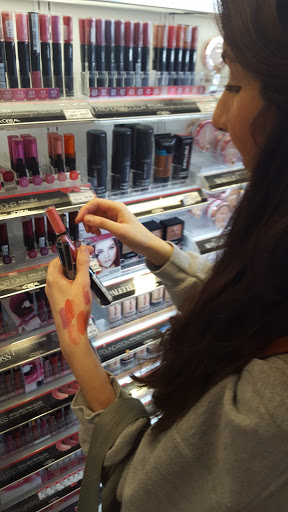 Hair Salon «Ulta Beauty», reviews and photos, 2023 N Prospect Ave, Champaign, IL 61822, USA