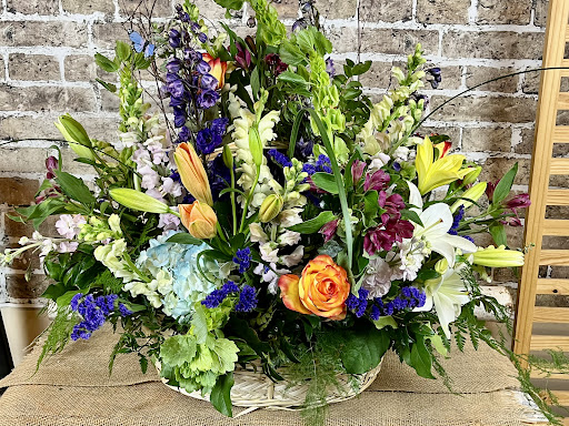 Florist «Mandy J Florist & Gifts», reviews and photos, 137 N Main St, Almont, MI 48003, USA