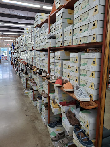 Shoe Store «Discount Shoes», reviews and photos, 1282 Brevard Rd, Asheville, NC 28806, USA