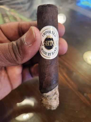 Tobacco Shop «Tobacco Leaf», reviews and photos, 7351 Assateague Dr, Jessup, MD 20794, USA