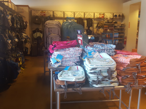 Sportswear Store «Columbia Sportswear Outlet Store at Tanger Outlet Center», reviews and photos, 6699 N Landmark Dr e, Park City, UT 84098, USA