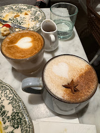 Les plus récentes photos du Restaurant servant le petit-déjeuner AZUR CAFÉ BRUNCH & COFFEE CHAMPS-ELYSÉES à Paris - n°5