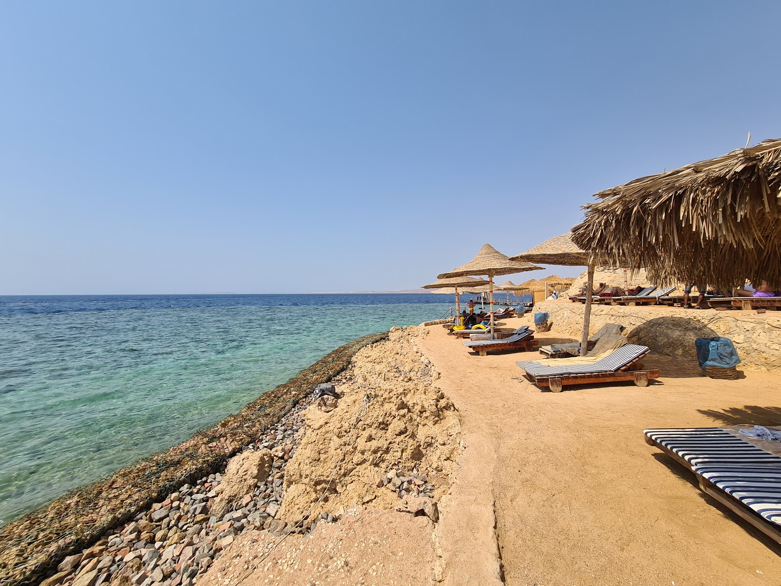 Photo of El Fanar Beach and the settlement