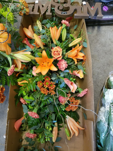 Florist «Everett Floral and Gift», reviews and photos, 4522 Evergreen Way, Everett, WA 98203, USA