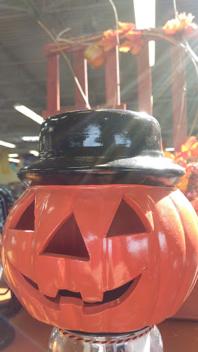 Thrift Store «Goodwill Store & Donation Center», reviews and photos, 543 North Ave, Glendale Heights, IL 60139, USA