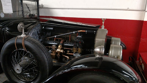 Used Car Dealer «Gullwing Motor Cars, Inc», reviews and photos, 24-30 46th St, Astoria, NY 11103, USA