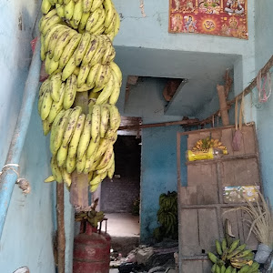 Banana Store photo