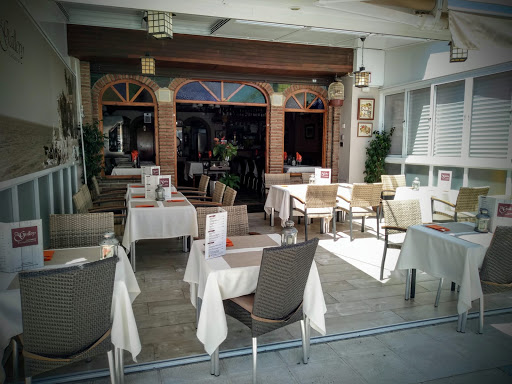 Restaurante la Galería - Paseo Marítimo Playa Burriana, 2, 29780 Nerja, Málaga
