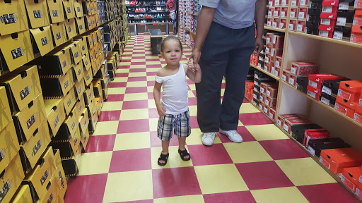 Shoe Store «WSS», reviews and photos, 104 W Foothill Blvd, Rialto, CA 92376, USA