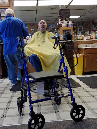 Barber Shop «Bailey Barber Shop», reviews and photos, 1171 S 9th St, Noblesville, IN 46060, USA