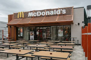 McDonald's & McDrive image