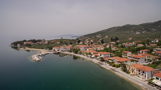 Platanidia beach