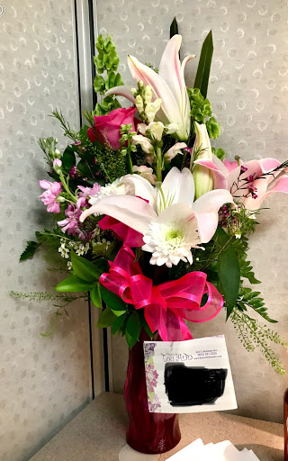 Florist «Flowers By Lou Ann», reviews and photos, 632 S Beckham Ave, Tyler, TX 75701, USA