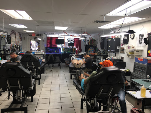 Tattoo Shop «Island Tattoo & Piercings», reviews and photos, 6600 Manatee Ave W, Bradenton, FL 34209, USA